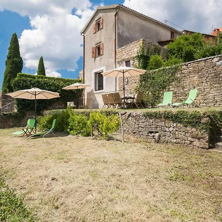 Casa de Férias In With House A Panoramic View