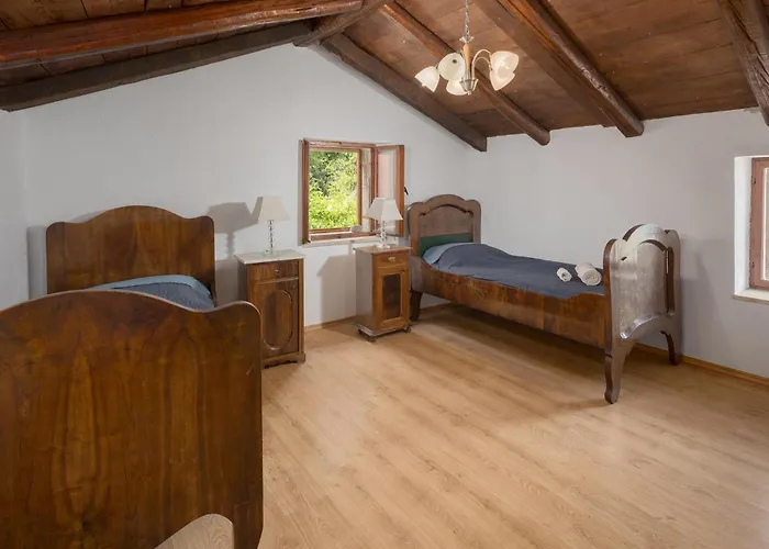2 Bedroom Beautiful In Vakantiehuis