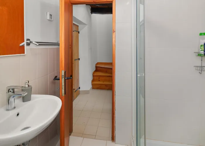 Casa vacanze 2 Bedroom Beautiful In Oprtalj